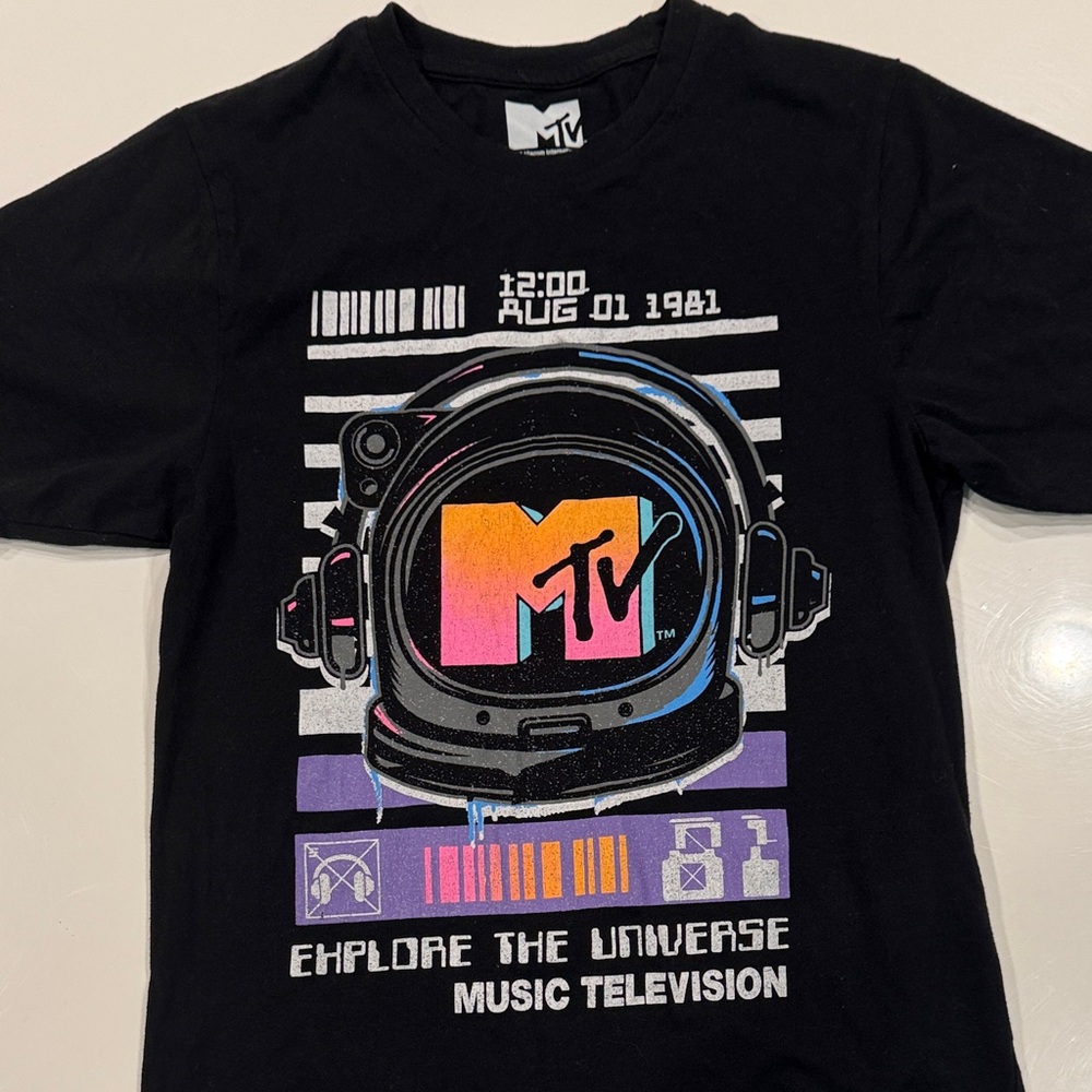 MTV Black Adult Size Small T-Shirt. Great Condition